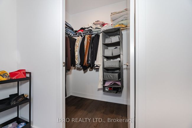 911 - 60 Honeycrisp Cres, Condo with 2 bedrooms, 1 bathrooms and null parking in Concord ON | Image 20