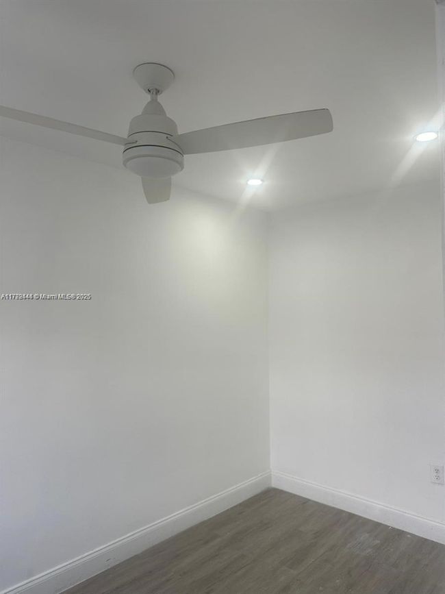 204 - 12025 Sw 10 Th St, Townhouse with 2 bedrooms, 2 bathrooms and null parking in Miami FL | Image 11