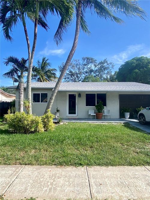 6890 Liberty St, Hollywood, FL, 33024-3929 | Card Image