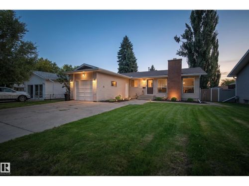 152 Mission Ave, St. Albert, AB, T8N2C7 | Card Image