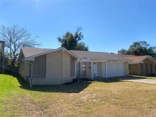 2804 Cibola Dr, Irving, TX, 75062-5136 | Card Image