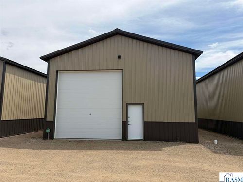 7-13258 County Road 25, New Ulm, MN, 56073-5189 | Card Image