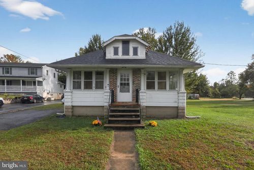 780 W Clayton Ave, Clayton, NJ, 08312-1729 | Card Image