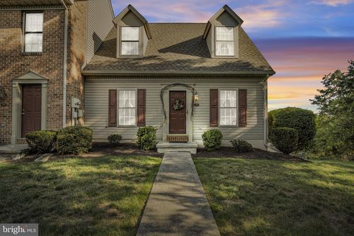 211 N Timber Ct, HARRISBURG, PA, 17110-3951 | Card Image