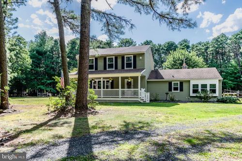 3 Canal St, CHATSWORTH, NJ, 08019-2221 | Card Image