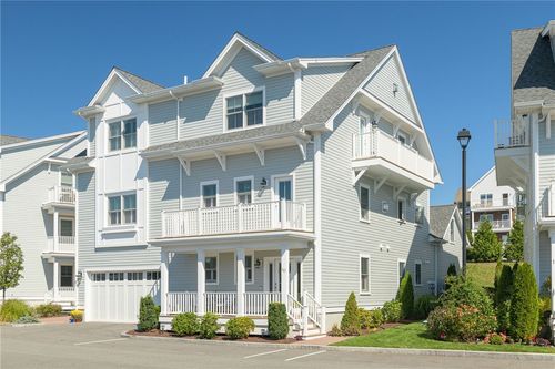 10 Kettle Point Ave, East Providence, RI, 02914-5375 | Card Image