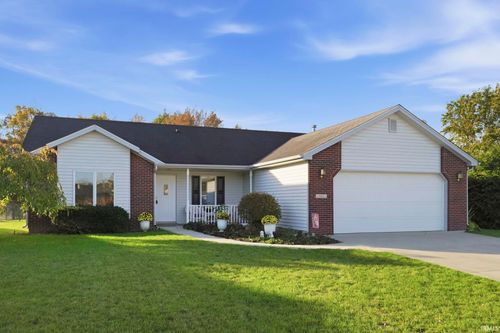 904 Redwood Ct, Garrett, IN, 46738-9651 | Card Image