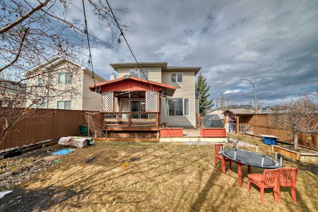 407 Bridlewood Avenue Sw, Home with 6 bedrooms, 3 bathrooms and 4 parking in Calgary AB | Image 35