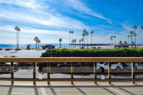 apt-a-3024 Breakers Dr, Corona del Mar, CA, 92625-3260 | Card Image