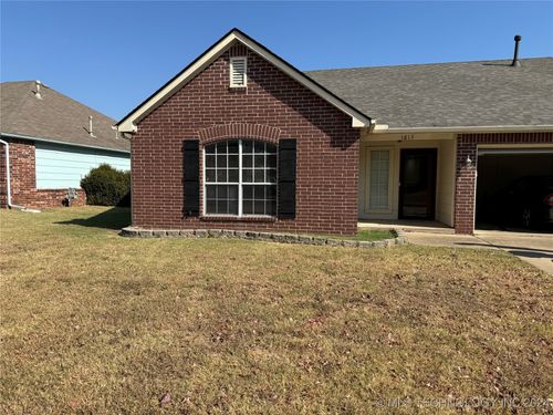 1813 Maple Ave, Broken Arrow, OK, 74012-6672 | Card Image
