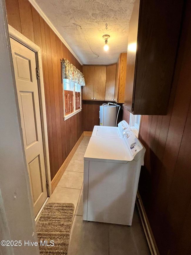 214 S Graham St, House other with 2 bedrooms, 1 bathrooms and null parking in Wallace NC | Image 4