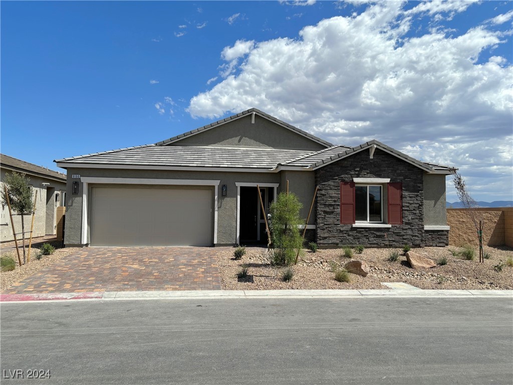 Chandler Bloom Ct, Las Vegas, NV 89139