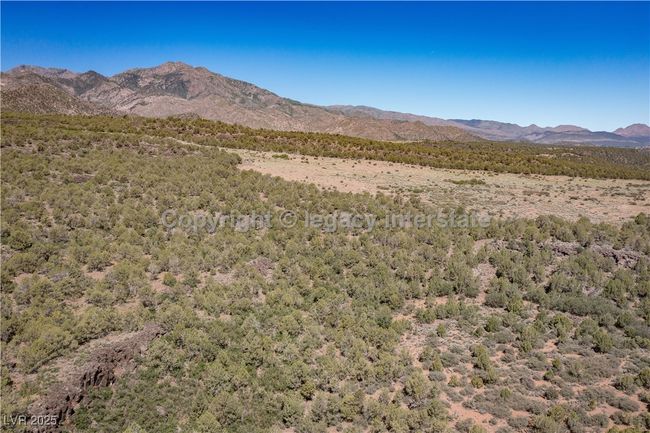 View of mountain background | Image 17