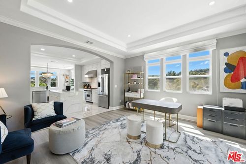 23971 De Ville Way, Malibu, CA, 90265-4894 | Card Image