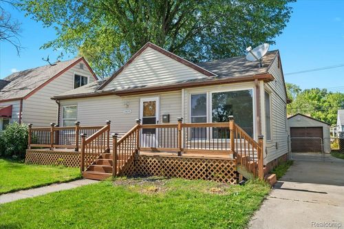 2405 Kalama Ave, Royal Oak, MI, 48067-4017 | Card Image