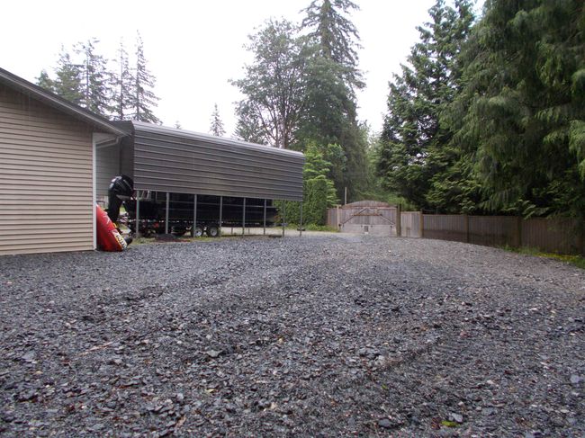 27171 112 Ave, House other with 3 bedrooms, 2 bathrooms and 9 parking in Maple Ridge BC | Image 34