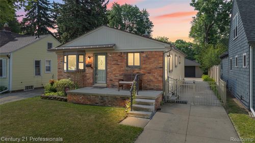 100 Bauman Ave, Clawson, MI, 48017-2080 | Card Image