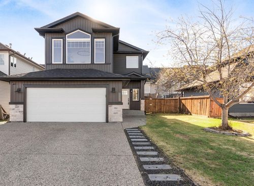 379 Williams Drive, Fort Mcmurray, AB, T9H5R1 | Card Image