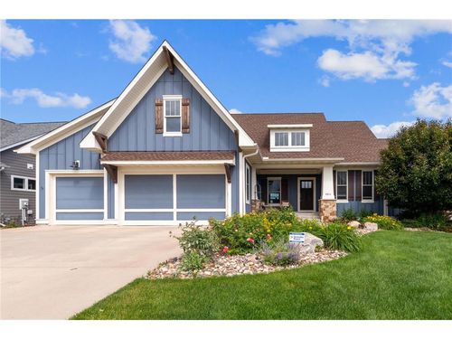 9914 8th Street, Lake Elmo, MN, 55042 | Card Image