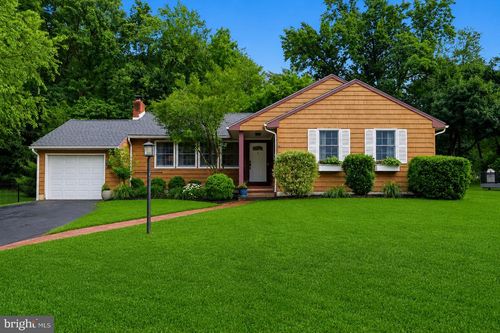 309 Arborlea Ave, Yardley, PA, 19067-7411 | Card Image