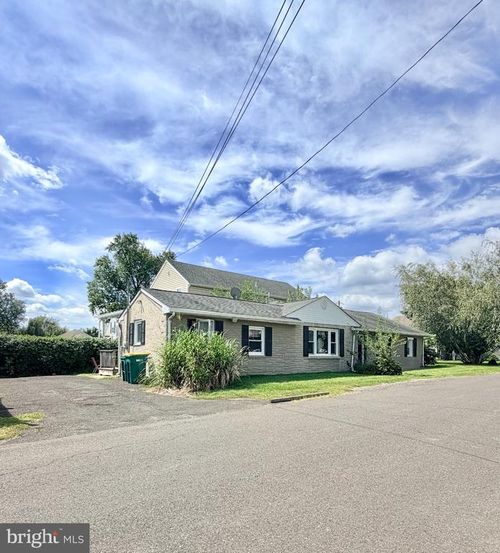 2565 Buffalo Ave, FEASTERVILLE TREVOSE, PA, 19053-6901 | Card Image