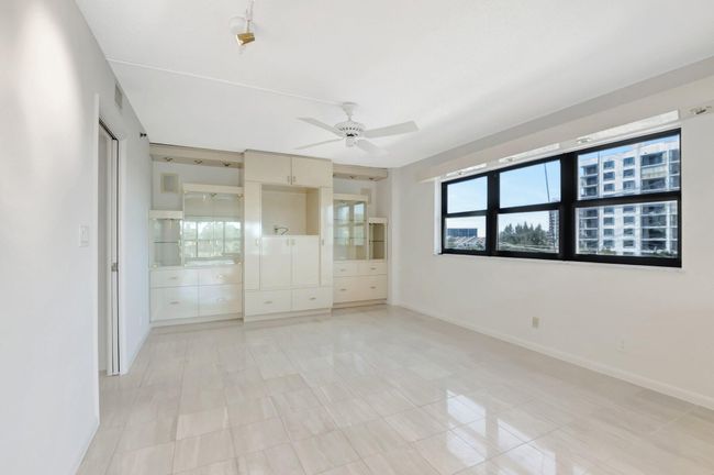 APT-4C - 4605 S Ocean Blvd, Condo with 3 bedrooms, 3 bathrooms and null parking in Highland Beach FL | Image 24