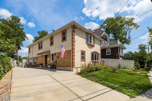 125 Ridgecrest Ave, Staten Island, NY, 10312-6200 | Card Image
