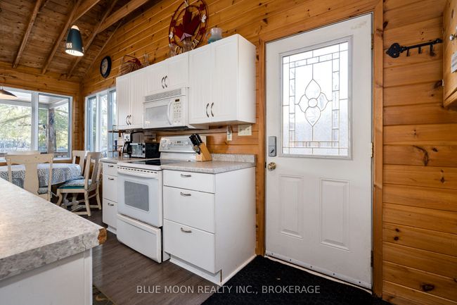 1058 Memory Lane, House other with 2 bedrooms, 1 bathrooms and 6 parking in Verona ON | Image 11