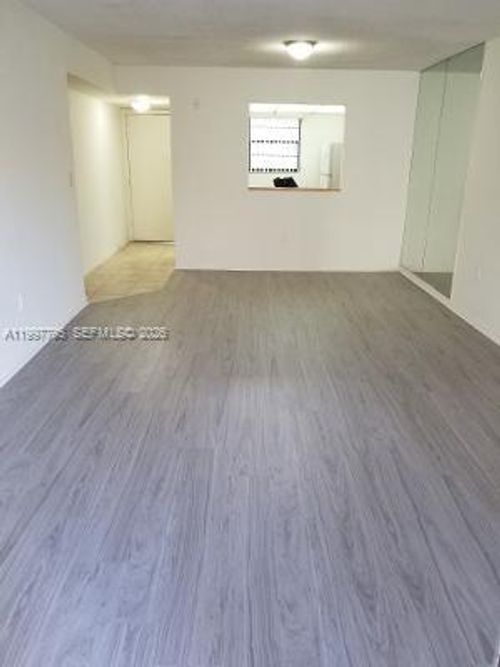 211-10425 Sw 112th Ave, Miami, FL, 33176-8271 | Card Image