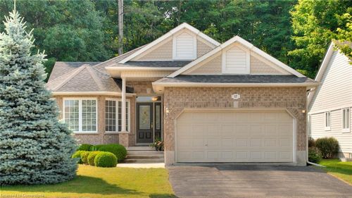 165-17 Woods Edge Crt, Baden, ON, N3A3R1 | Card Image