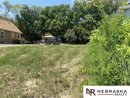 3336 Ames Ave, Omaha, NE, 68111-2704 | Card Image