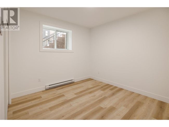 893 Loseth Dr, House other with 6 bedrooms, 4 bathrooms and 4 parking in Kelowna BC | Image 56