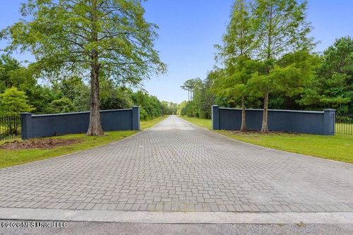 117 Blue Ridge Court, Bay Saint Louis, MS, 39520 | Card Image
