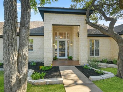 11805 Oak Branch Drive, House other with 3 bedrooms, 3 bathrooms and 6 parking in Austin TX | Image 2