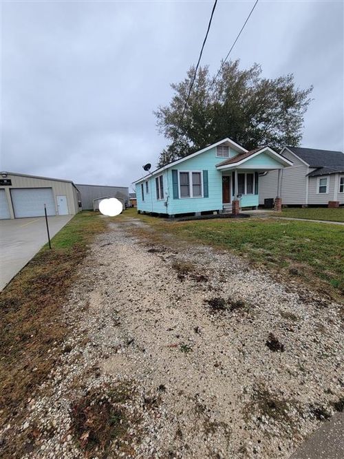105 East St, Lake Charles, LA, 70601-5934 | Card Image