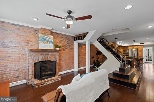 3203 Dillon St, BALTIMORE, MD, 21224-5029 | Card Image