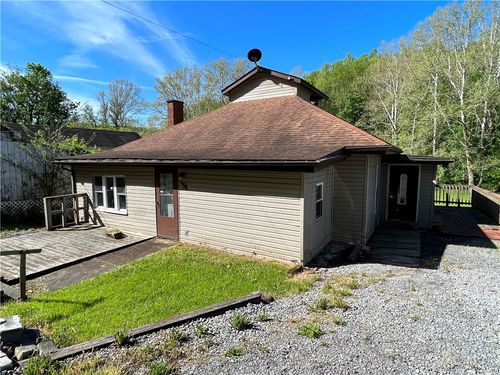 151 Oak Forest Rd, Brave, PA, 15316-1009 | Card Image