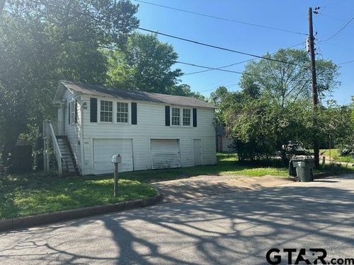 905 S Wall Ave, Tyler, TX, 75701-1840 | Card Image