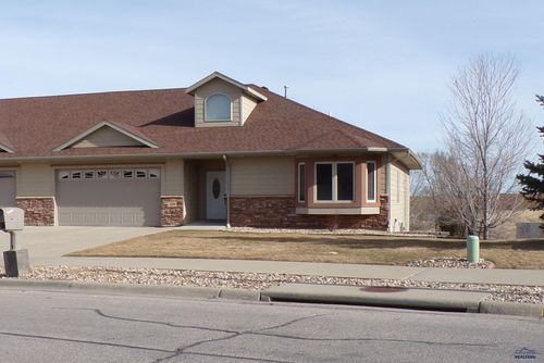 229 Enchantment Rd, Rapid City, SD, 57701-9236 | Card Image