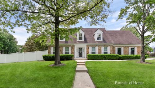 631 S Whispering Hills Dr, Naperville, IL, 60540-6367 | Card Image