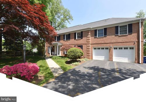 12331 Overpond Way, POTOMAC, MD, 20854-3040 | Card Image