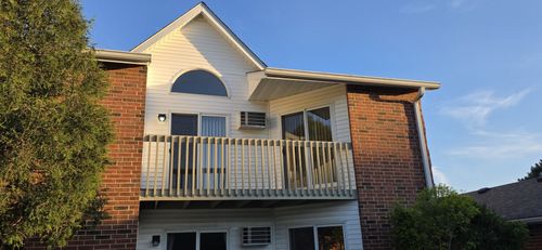 2d-1350 Cunat Ct, Lake In The Hills, IL, 60156-6149 | Card Image