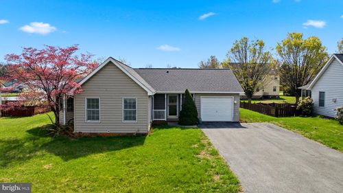 88 Pastoral Ct, MARTINSBURG, WV, 25403-2156 | Card Image