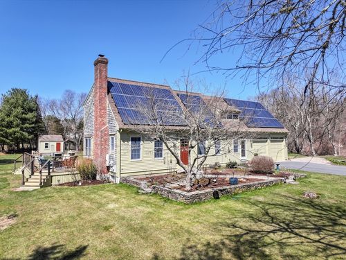 33 Butterfly Trl, Dartmouth, MA, 02747-1583 | Card Image