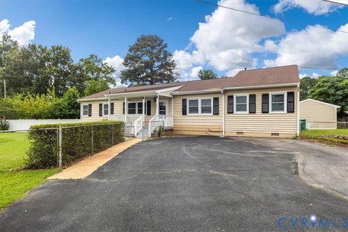 427 Deerfield Dr, Petersburg, VA, 23805-2505 | Card Image