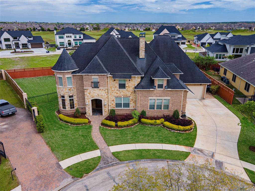 Misty Glen Ln, League City, TX 77573