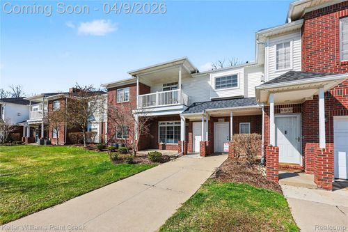 5397 Twin Oaks Dr, Sterling Heights, MI, 48314-3158 | Card Image