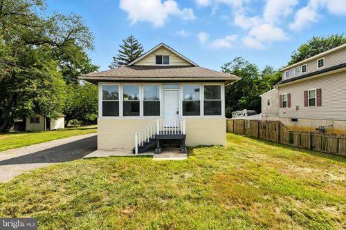 403 S Lenola Rd, Moorestown, NJ, 08057-1541 | Card Image