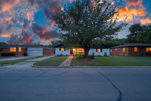 3513 Sheridon Dr, North Richland Hills, TX, 76117-3341 | Card Image