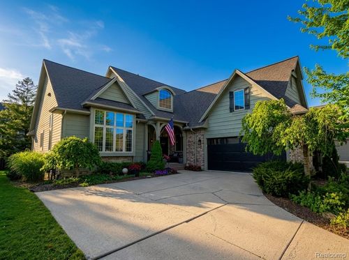 4592 Leblanc Ct, Brighton, MI, 48116-4769 | Card Image